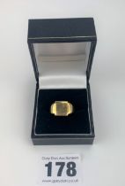 18k gold signet ring
