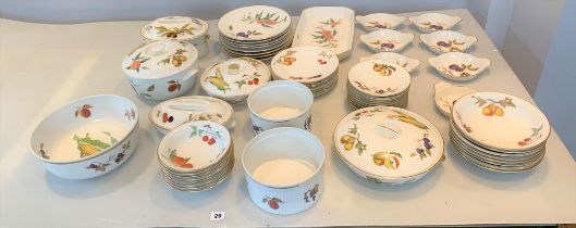 Royal Worcester Evesham dinner set