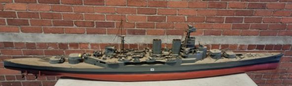 Large model boat