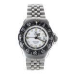 Tag Heuer Professional 200m stainless steel lady's wristwatch, reference no. WA1418, white dial,