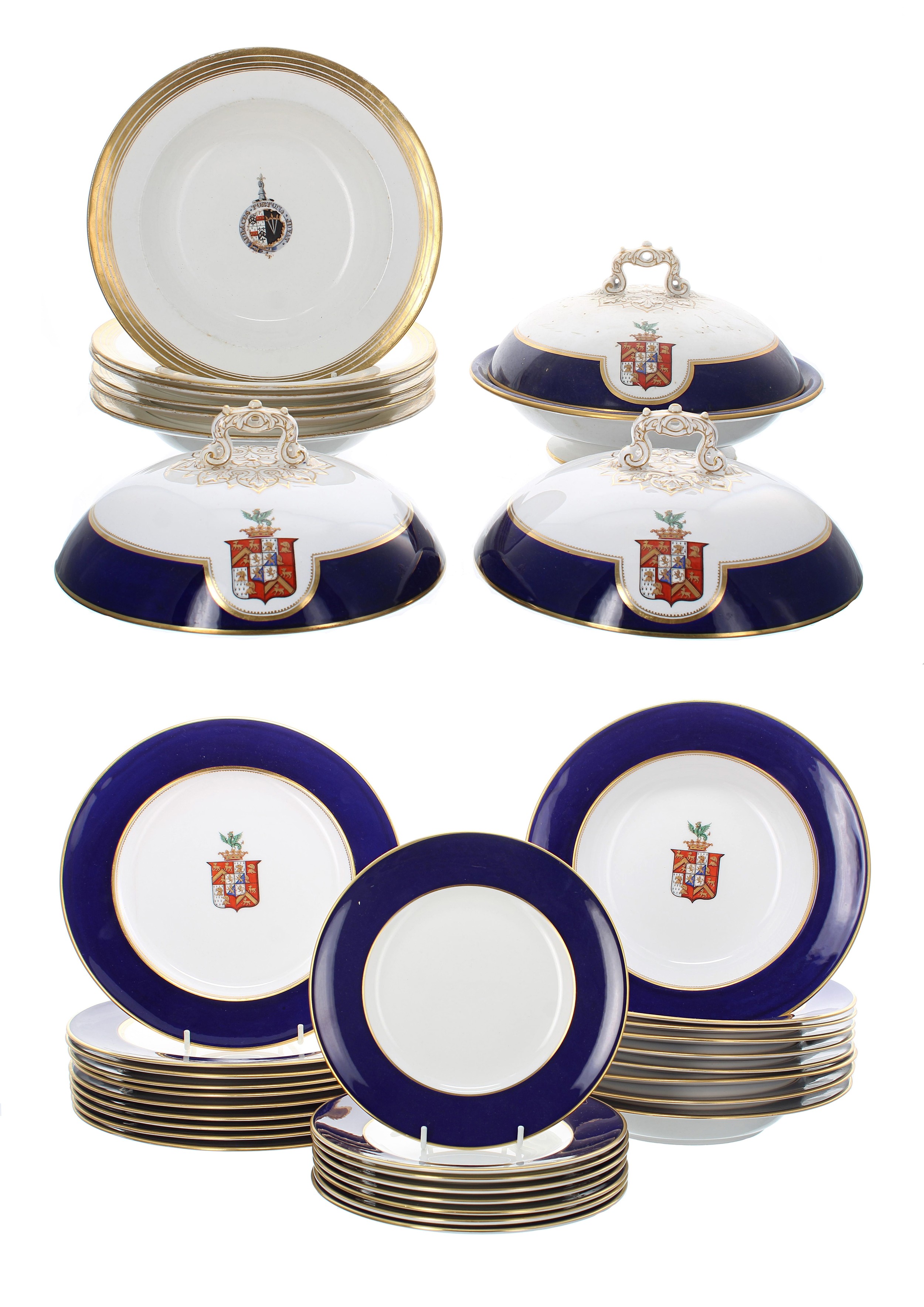 Copelands China for T. Goode & Co. porcelain crested dinner service, decorated with central shield