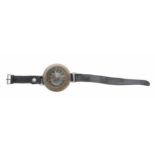 WWII Luftwaffe Armbandkompass / wrist compass, stamped AK 39, 6cm diameter FL 23235