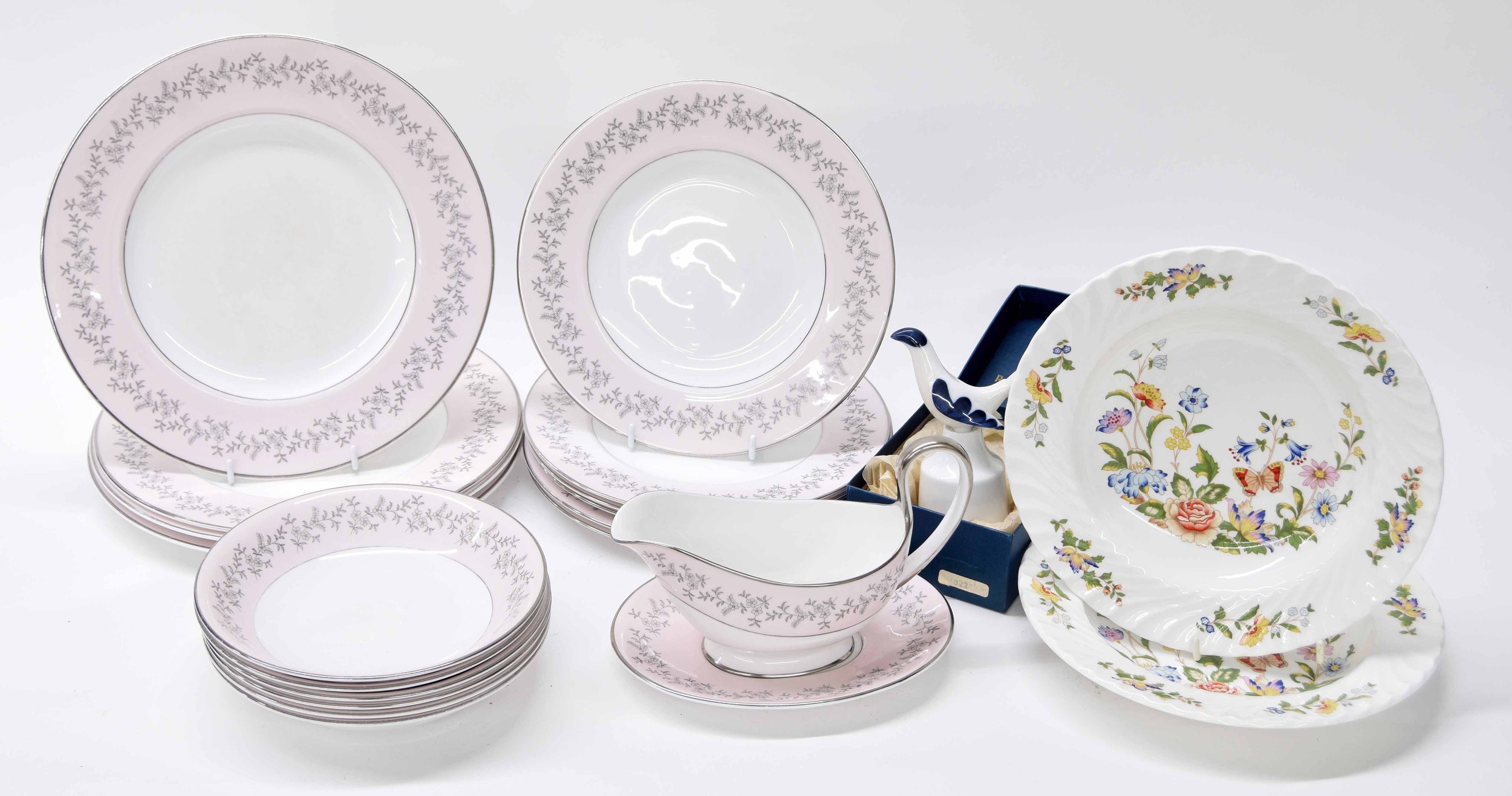 Selection of Shelley 'Silver Dawn' 14124 dinner wares, to includefour dinner plates, six sides