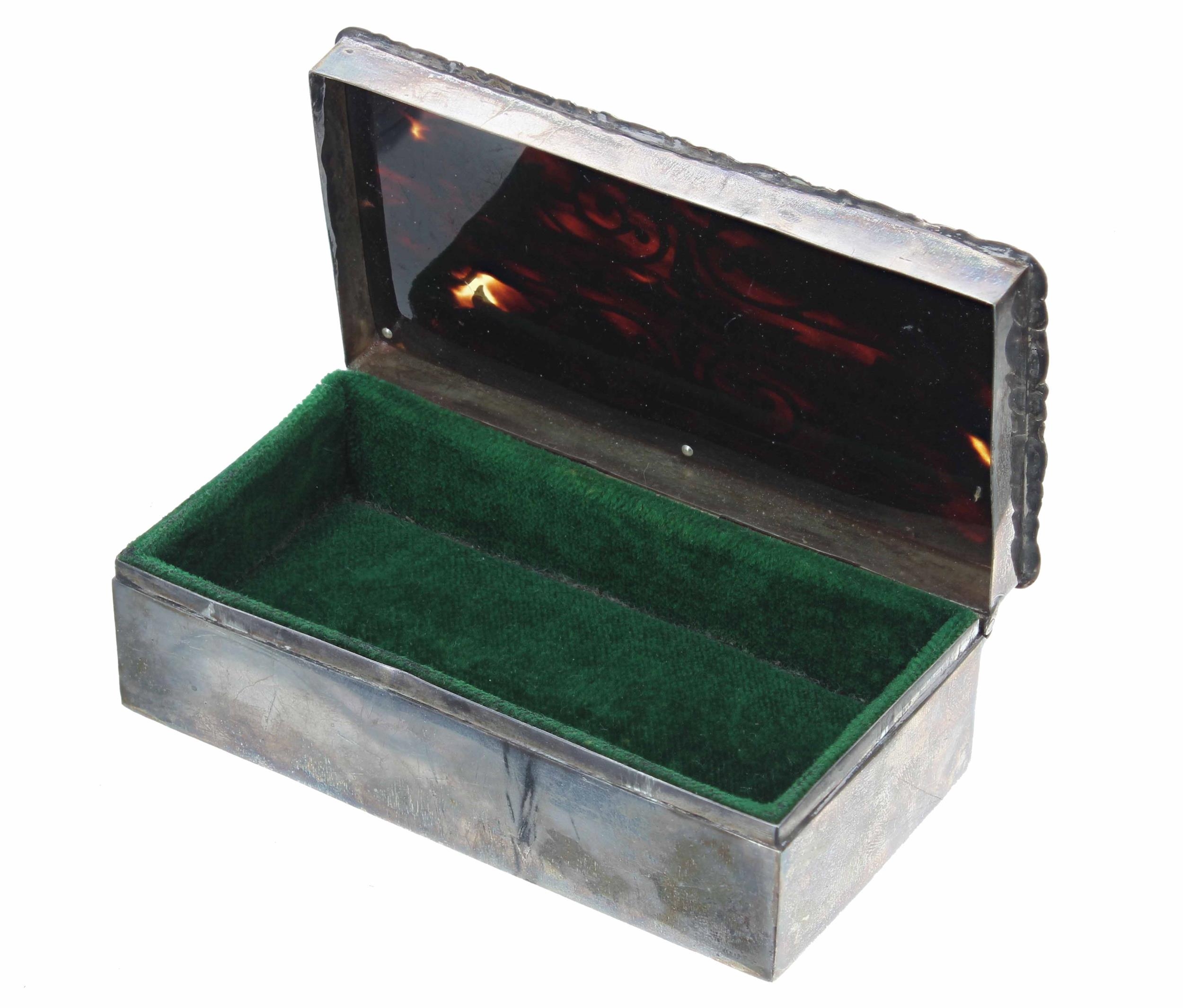 Walker & Hall silver and tortoiseshell trinket box, the foliate pique tortoiseshell hinged cover - Image 2 of 2