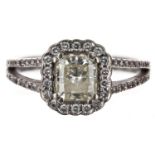 Good 18ct white gold diamond dress ring, with a radiant-cut centre stone in a round brilliant-cut