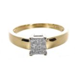 18ct princess-cut nine stone diamond ring, 0.25ct, width 7mm, 4.2gm, ring size L/M