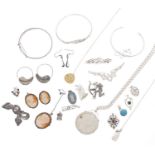 Selection of assorted jewellery, mostly silver