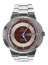Omega Genéve Dynamic automatic stainless steel gentleman's wristwatch, circular red and silvered two