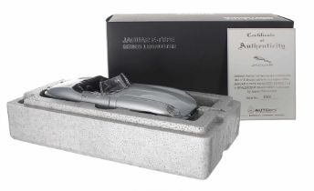 AUTOart signature 1:18 Jaguar E-Type Roadster Series 1 3.8 Coupe, opalescent silver grey, in