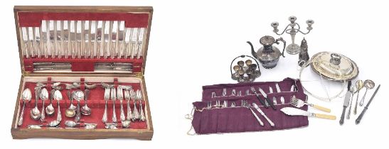 Oak cased canteen of assorted silver plated flatware, primarily Poston's Lonsdale and also some by