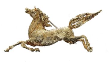 18ct yellow gold horse design brooch, 8.2gm, 56mm