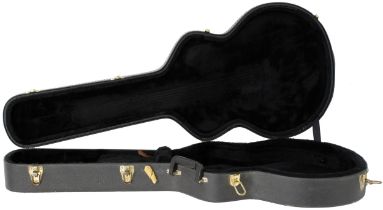 Electric guitar hard case suitable for a 335 type guitar