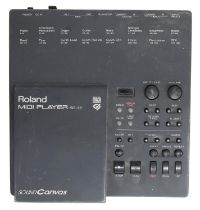 Roland SD-35 Midi Player *Please note: Gardiner Houlgate do not guarantee the full working order