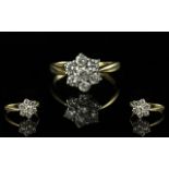 18ct Gold - Attractive Diamond Set Clust