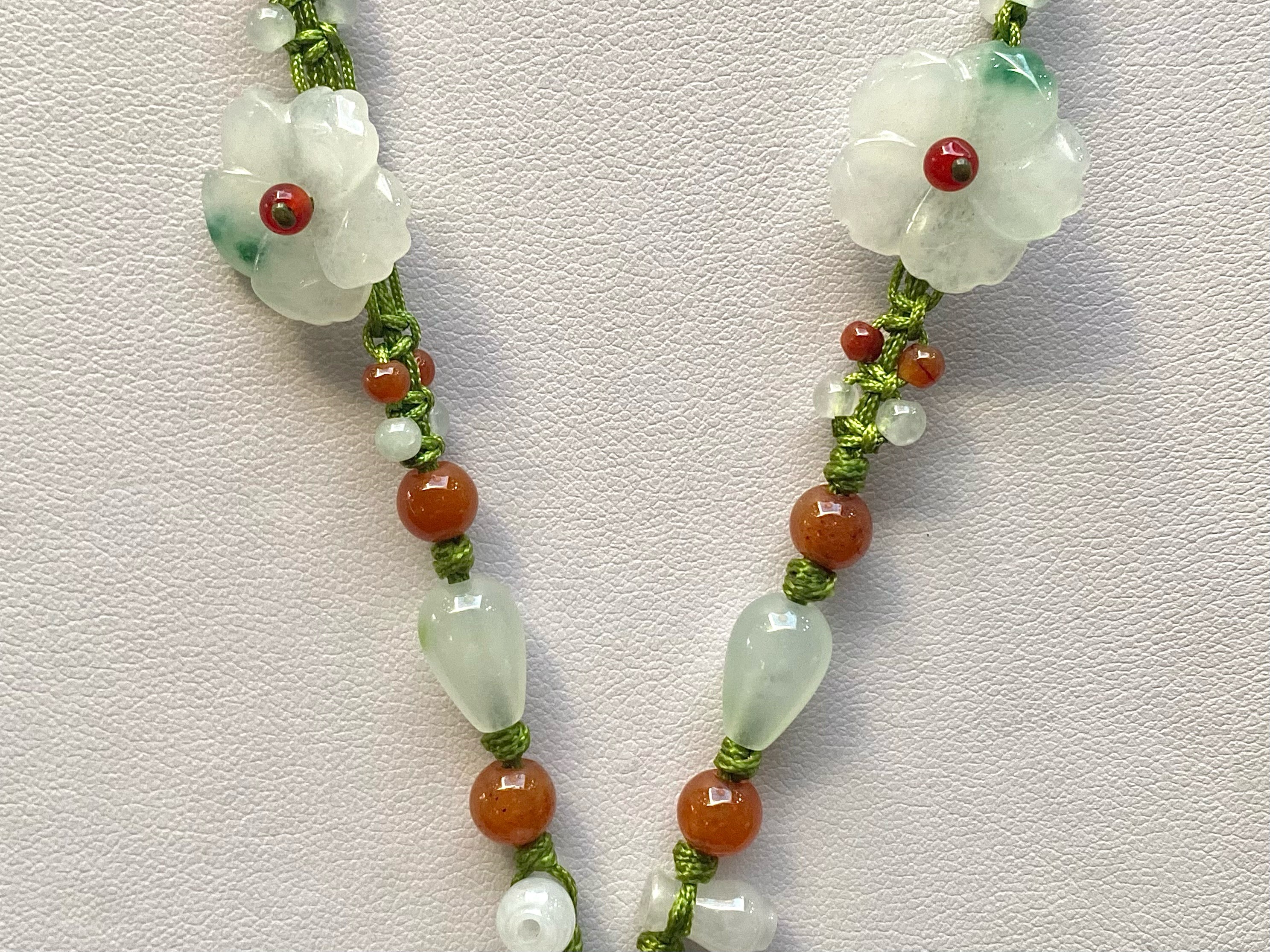 Green Jade Carved Flower Pendant Necklace, - Image 3 of 4