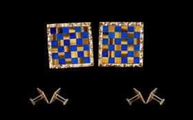 A Fine 9ct Gold Pair of Gents Cufflinks In the Form of a Chess Board.