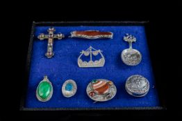 A Collection of Vintager Sterling Silver Stone Set Jewellery etc. ( 8 ) Items In Total.