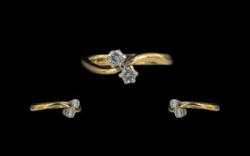 18ct Gold - Attractive 2 Stone Diamond S