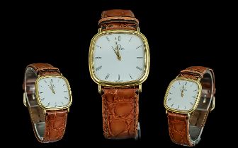 Omega Superb & Stylish Gent's 18ct Gold Case Slimline Square Shaped Elegant Quartz Wrist Watch with