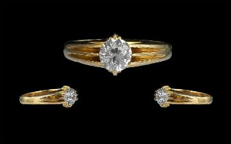 18ct Gold - Gents Quality Single Stone Diamond Set Ring, Excellent Setting,