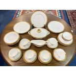 Royal Doulton 'Royal Gold' Part Dinner Service, comprising 6 x 10" plates, 6 x 8" plates,