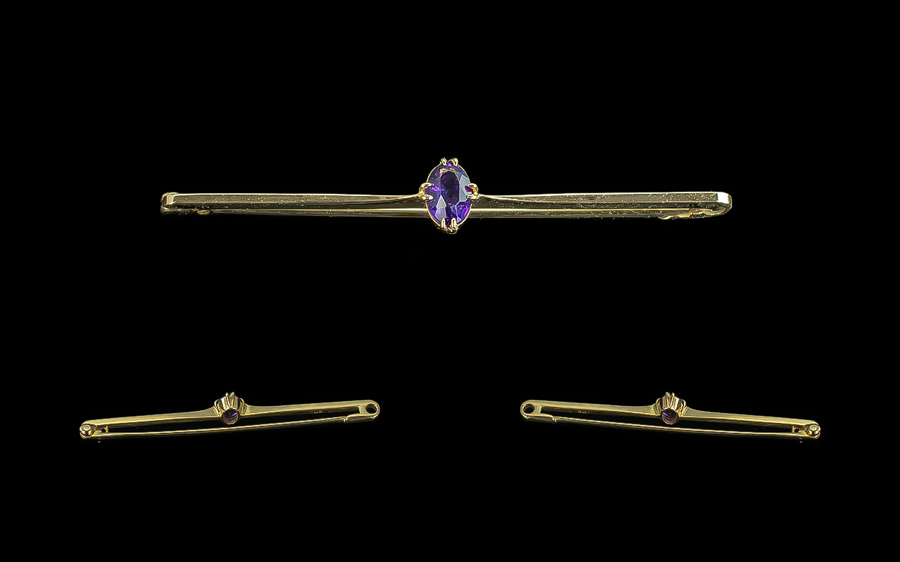 9ct Gold & Amethyst Bar Brooch - Slim Design & Claw Set with An Oval Amethyst.