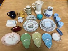 Box of Collectible Porcelain & Pottery, including jugs, vases, including Wade, Beswick,