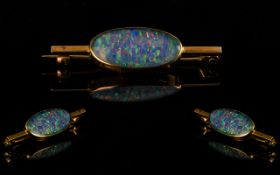 Antique Period Superb 9ct Gold Brooch, set with an oval shaped black opal (Doublet), est.weight 3.
