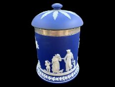 An Edwardian Wedgwood Deep Blue Dip Jar and Cover with silver rim (full hallmarks). Decorated with