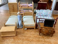 Dolls House Interest - Collection of Dolls House Bedroom Furniture,