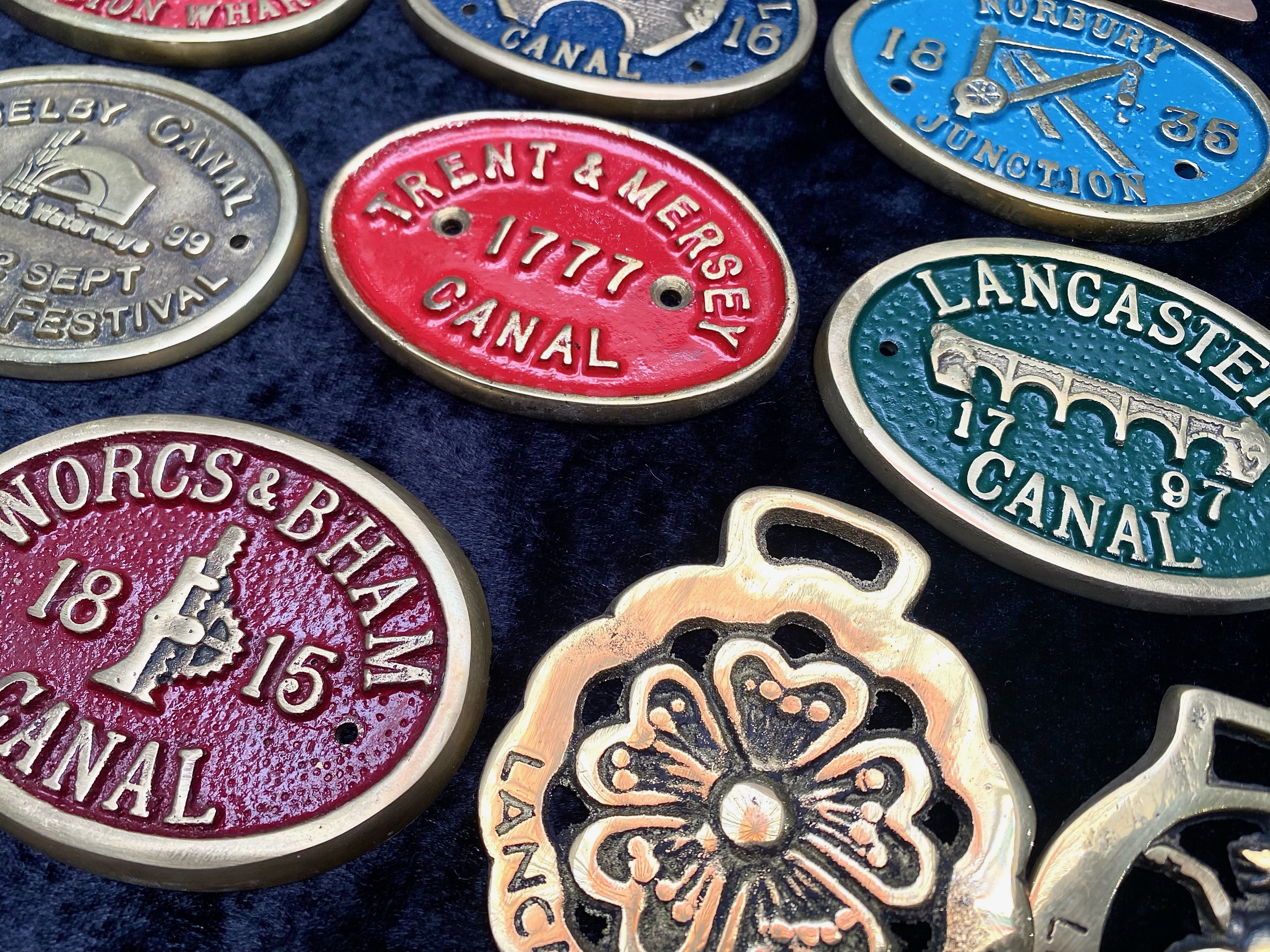 Box of Metal Canal & Lock Plaques, including Huddersfield Canals Festival, Bingley Five Rise Locks, - Image 2 of 3