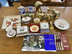 Box of Collectible Items, comprising Hornsea Fauna Royal deer vases, and two Withernsea Fauna vases,