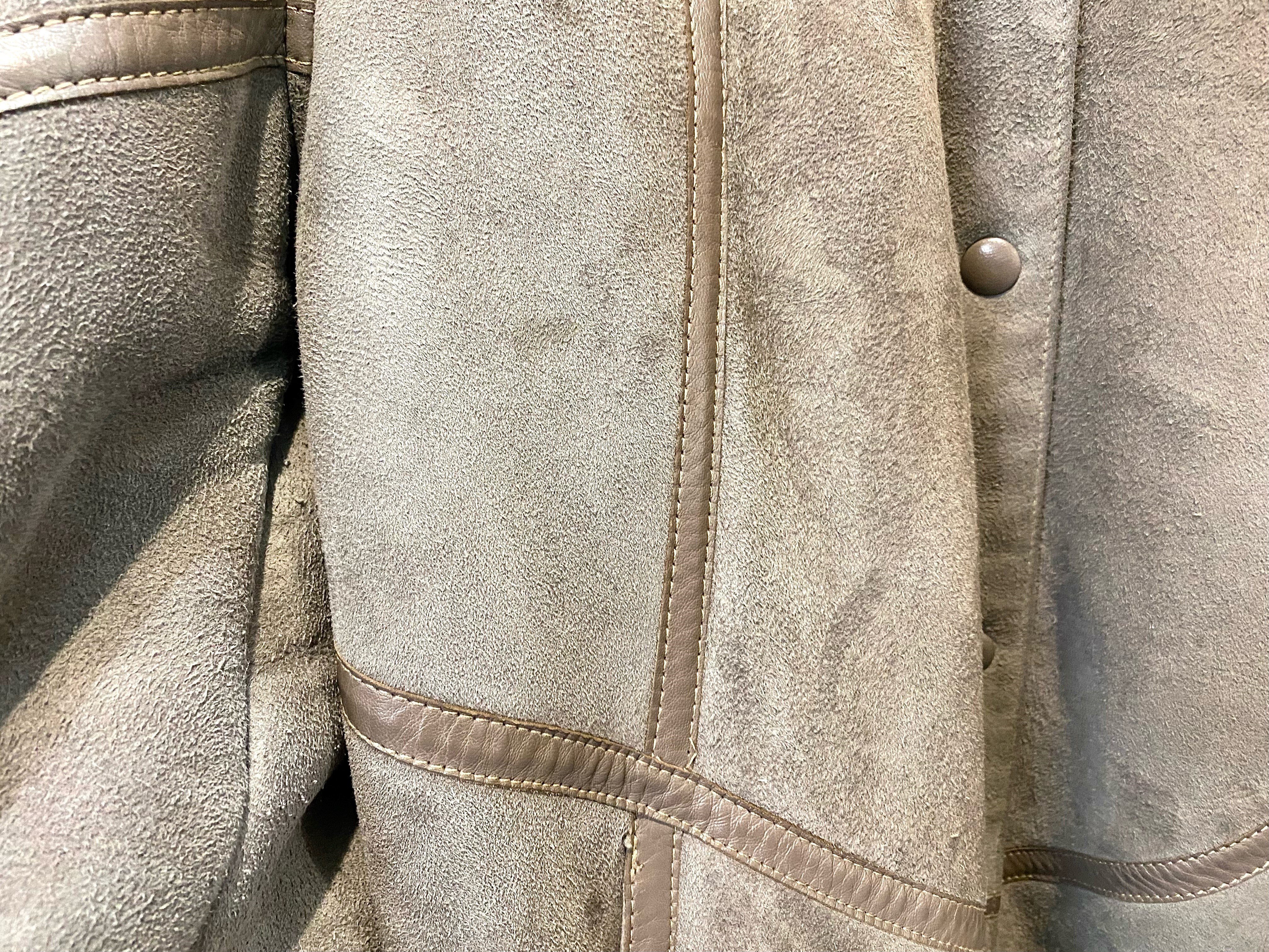 Ladies 3/4 Sheepskin Coat, Mink Colour, popper fastening, leather trims, two side pockets. - Image 3 of 3