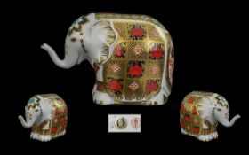 Royal Crown Derby Old Imari Pattern Gold Band Small Elephant Figure - Paperweight.