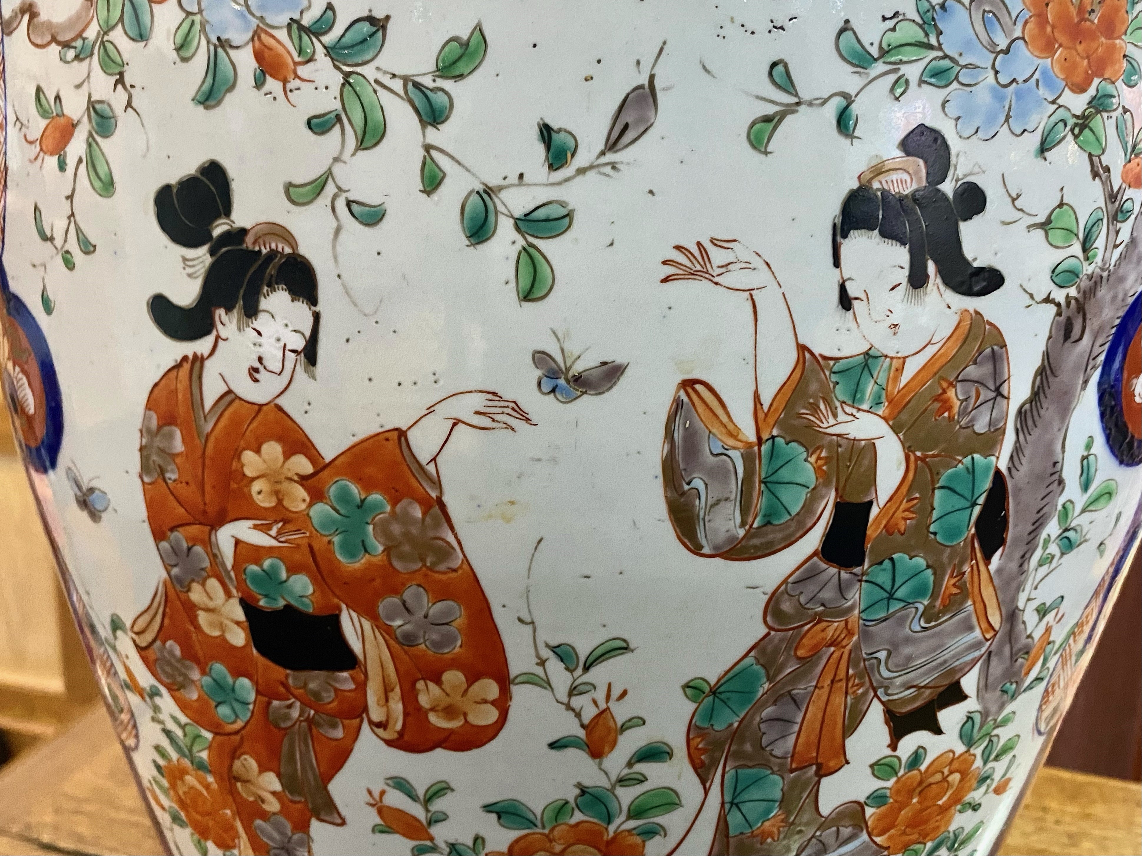 A Large Japanese Imari Temple Vase the p - Image 5 of 5