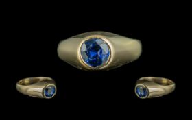 9ct Gold - Pleasing Single Stone Blue Sapphire Set Ring. The Faceted Blue Sapphire of Good Colour.