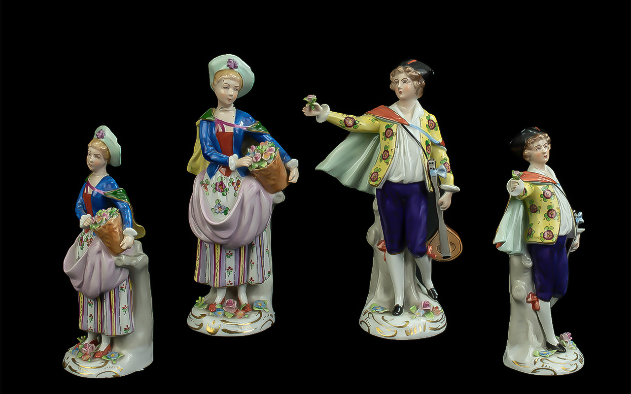 Sitzendorf - Excellent Pair of 19th Century Hand Painted Porcelain Figures Painted In Strong