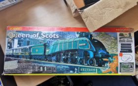 Railway Interest - Queen of Scots Boxed Railway Set, with Pullman Coaches,