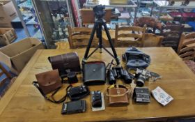 Collection of Cameras & Binoculars, comprising an Admiral 10 x 50 binoculars, field binoculars,