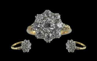 18ct Gold Attractive and Quality Diamond Set Cluster Ring, flower head design,