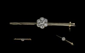 Antique Period 15ct Gold Bar Brooch, with diamond set cluster to centre of brooch.