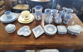 Small Mixed Lot of Wedgwood Jasperware, including trinket boxes, jugs, vases, etc.