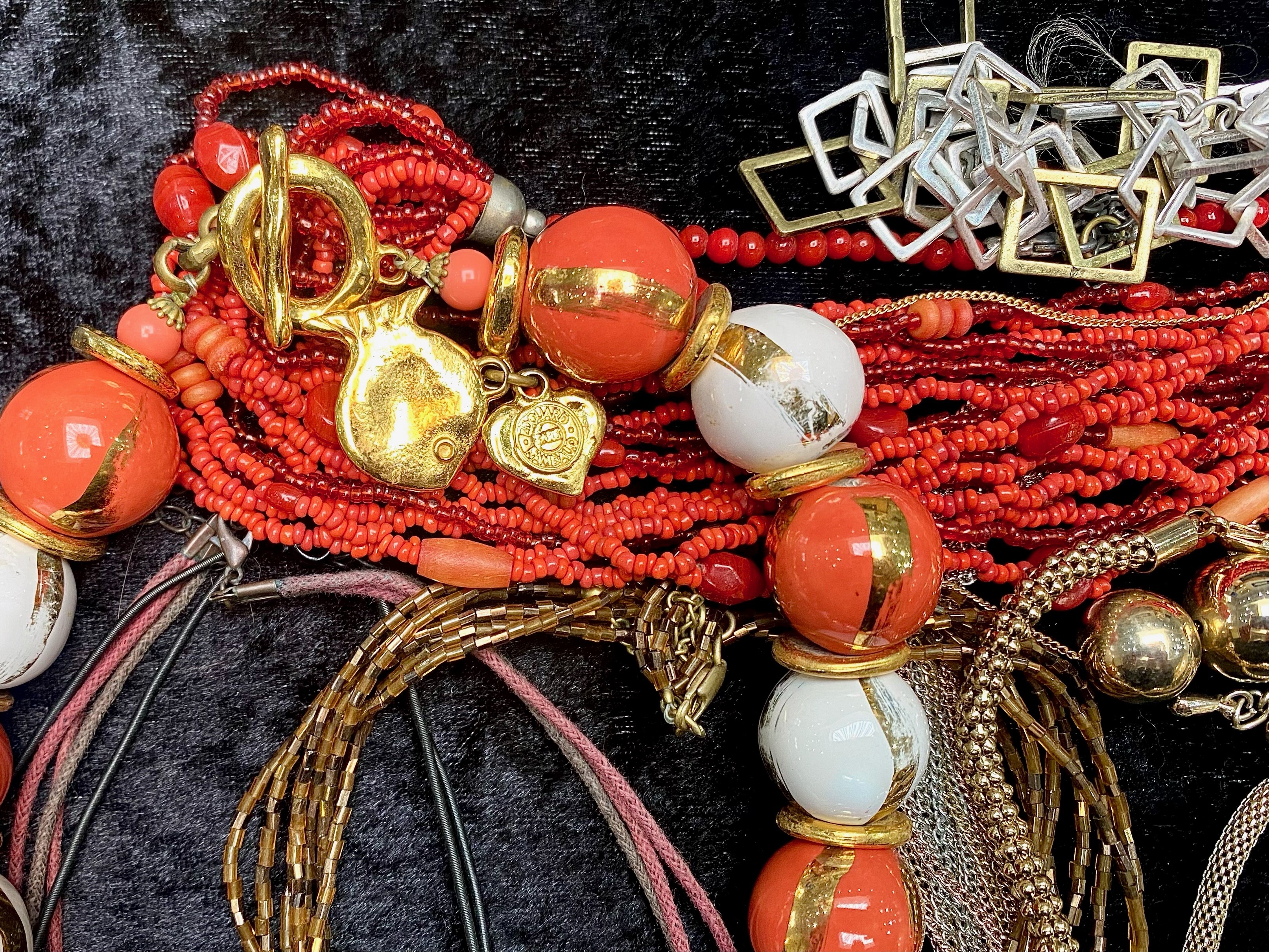 Box of Good Quality Costume Jewellery, including multi strand amber coloured bead necklace, stone - Image 5 of 5