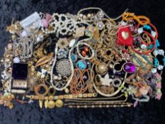Large Collection of Quality Costume Jewellery, comprising a quantity of chains, bracelets, pendants,