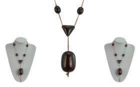 Art Deco Period 1920's / 1930's Stylish and Superb Cherry Coloured Bakelite Set Necklace with Large