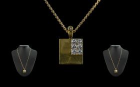 18ct Gold Diamond Contemporary Set Squar