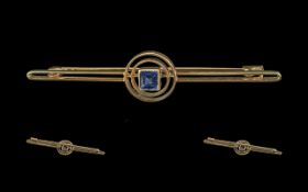 Victorian 15ct Gold Bar Brooch, set with a square blue Topaz, measures 2.25'' length, weight 3.3