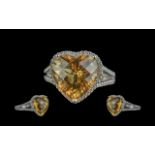 Ladies Top Quality 18ct Gold Citrine and Diamond Set Dress Ring. Full Hallmark to Interior of Shank.