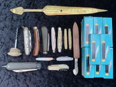 A Collection of 26 Boxed Pen Knives, together with a mixed lot of fruit and pen knives.
