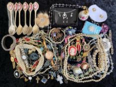 Collection of Vintage Costume Jewellery, comprising brooches, pearls, bangles, beads, watches, etc.